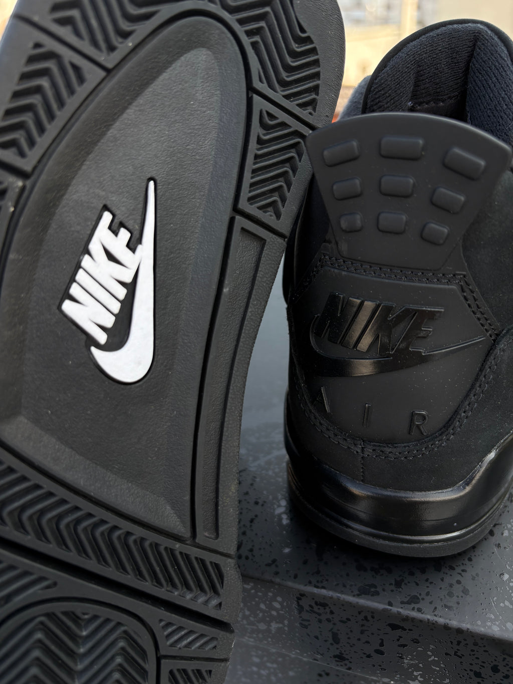 Air Jordan 4 Retro BLACK CAT