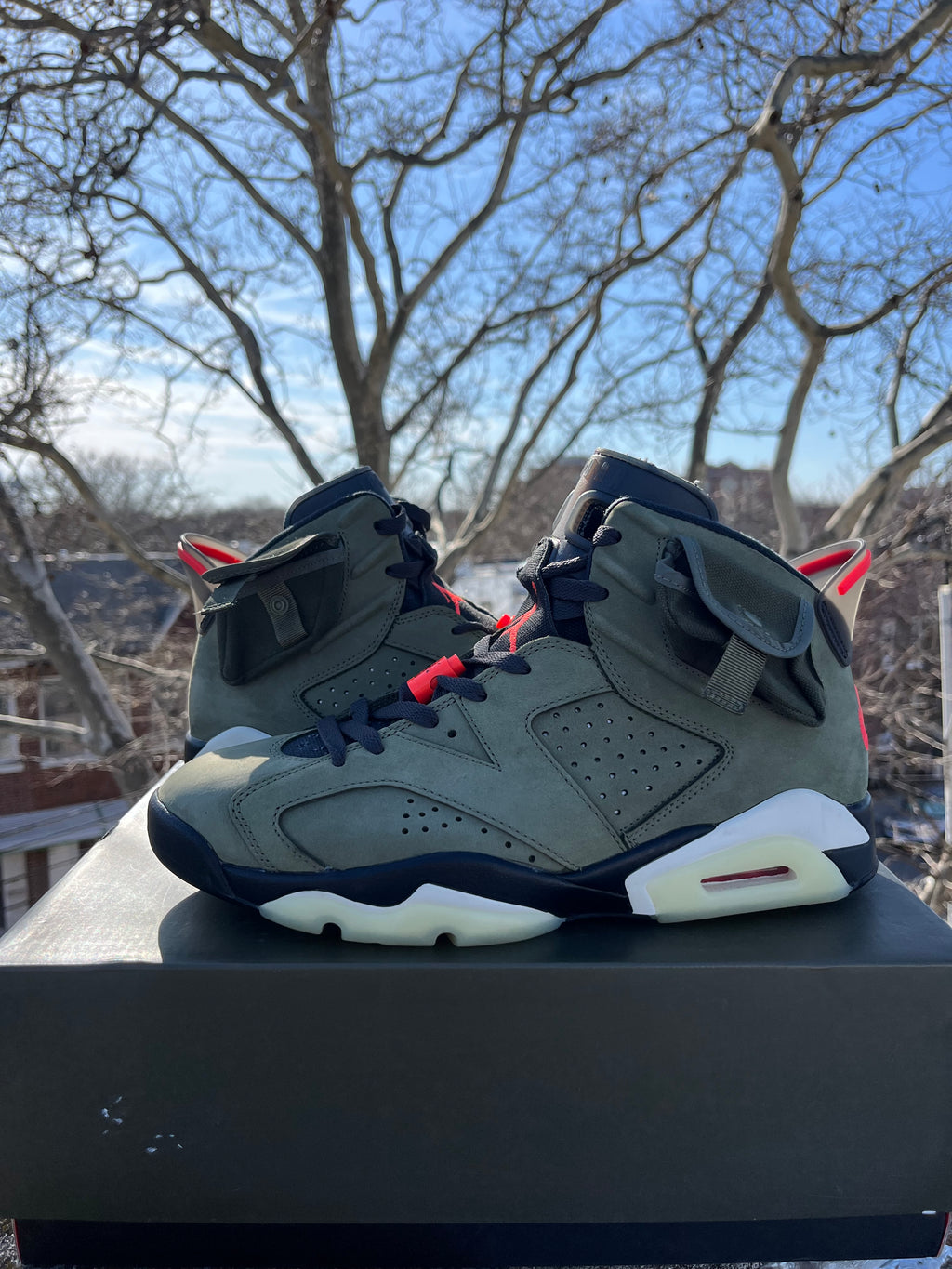 JORDAN 6 RETRO TRAVIS SCOTT