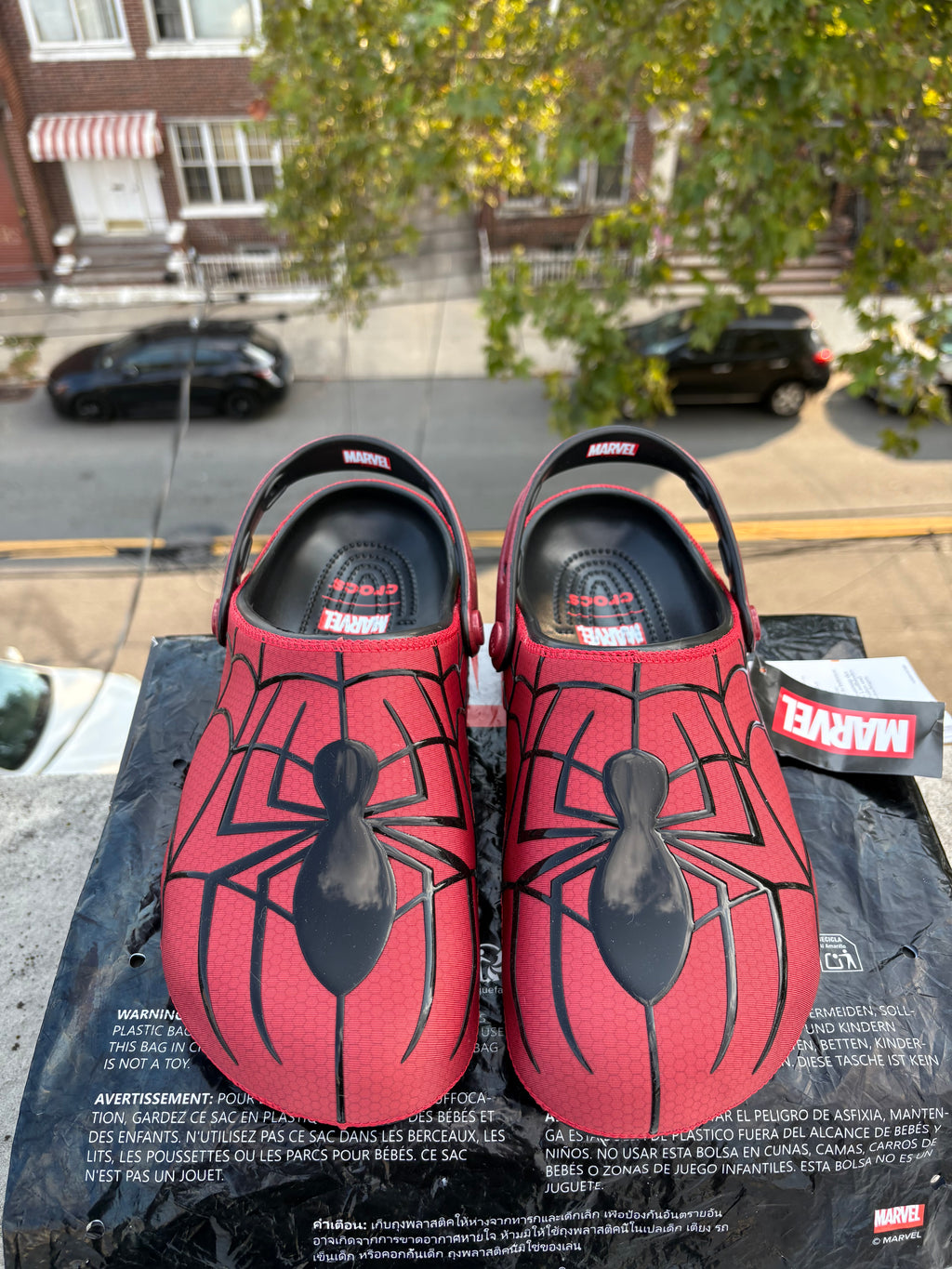 CROCS X SPIDERMAN