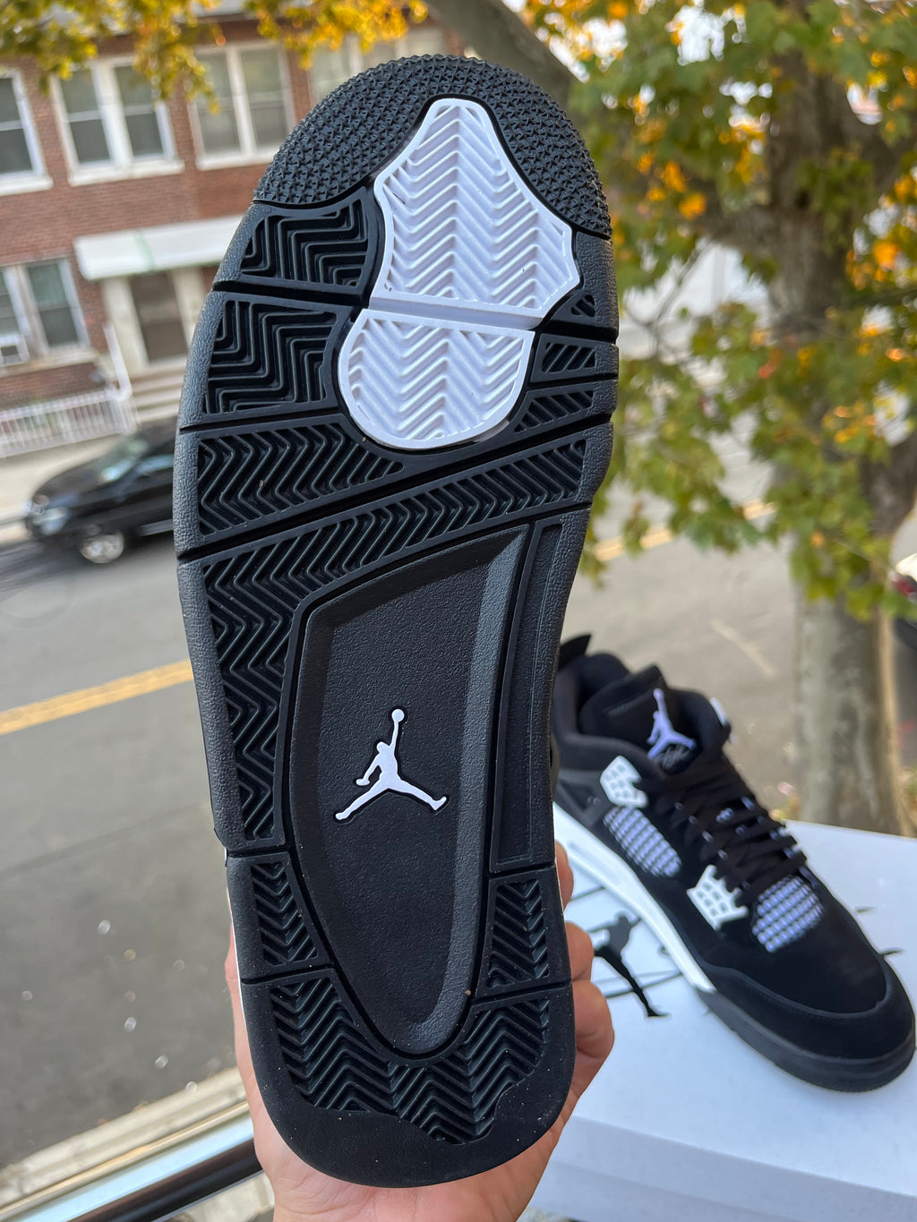 JORDAN 4 RETRO WHITE THUNDER