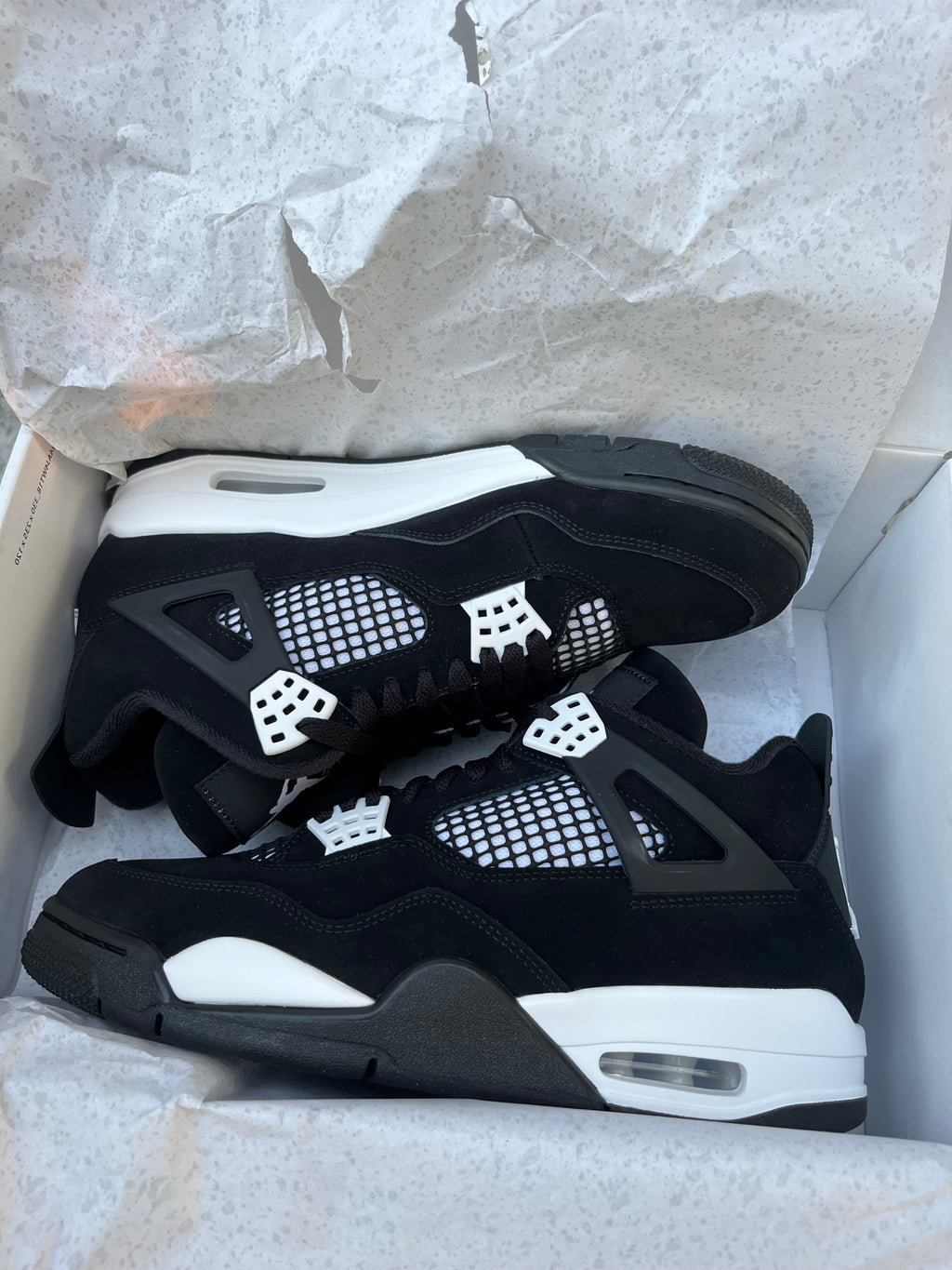 JORDAN 4 RETRO WHITE THUNDER